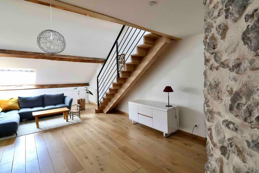 Les Hauts Du Chateau Chambéry Exterior foto
